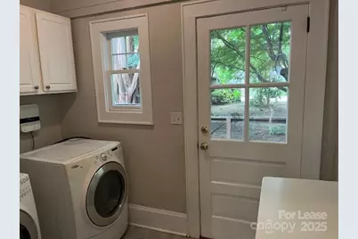 801 Hawthorne Lane, Charlotte, NC 28204 - Photo 3