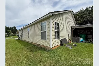 6123 McIntyre Ridge Drive, Charlotte, NC 28216 - Photo 7