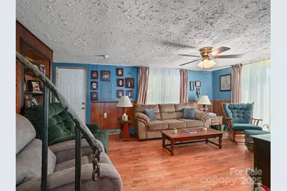 177 Dewey Avenue, Canton, NC 28716 - Photo 7