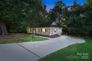 914 Ragin Ln, Rock Hill, SC 29732 - Photo 3