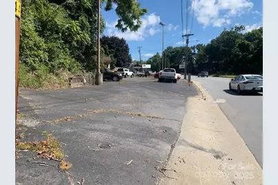 421 S King Street #3627, Hendersonville, NC 28792 - Photo 9