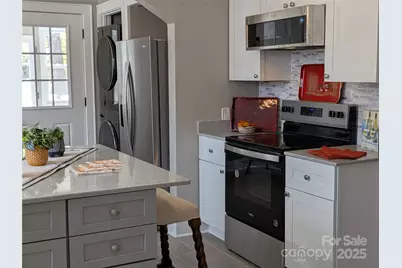 933 W Warren Street W #W, Shelby, NC 28150 - Photo 9