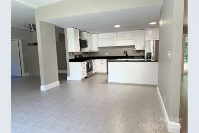 137 Forest Hills Drive, Gaffney, SC 29340 - Photo 5