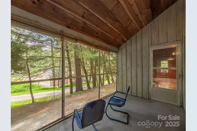 10 Beaverdam Knoll Road, Asheville, NC 28804 - Photo 1