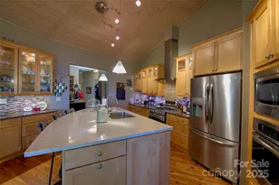 1024 Arrowhead Ridge Rd, Spruce Pine, NC 28777 - Photo 21