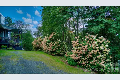 1024 Arrowhead Ridge Road, Spruce Pine, NC 28777 - Photo 41
