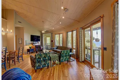 1024 Arrowhead Ridge Road, Spruce Pine, NC 28777 - Photo 15