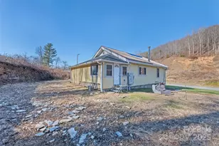 3009 Dellwood Rd, Waynesville, NC 28786 - Photo 3