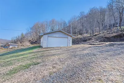 3009 Dellwood Road, Waynesville, NC 28786 - Photo 23