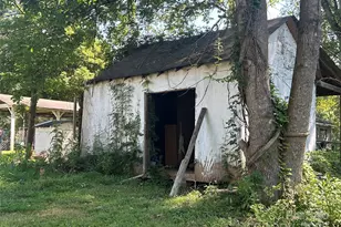 2009 Independence Square, Kannapolis, NC 28081 - Photo 7