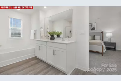 11301 Cardinal Creek Avenue, Charlotte, NC 28215 - Photo 17