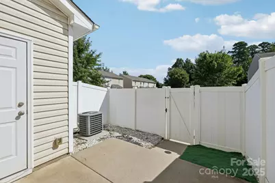 12720 Livengood Lane, Charlotte, NC 28269 - Photo 23