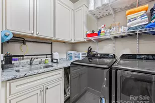 937 Monte Vista Rd, Candler, NC 28715 - Photo 27