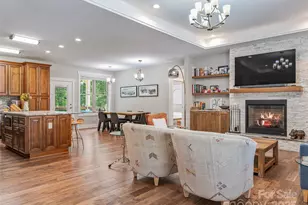 937 Monte Vista Rd, Candler, NC 28715 - Photo 5