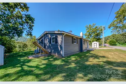 26 Center Street, Candler, NC 28715 - Photo 21