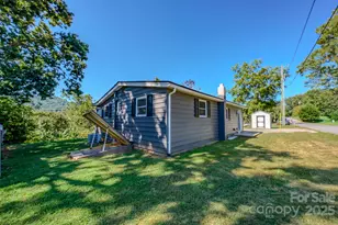 26 Center St, Candler, NC 28715 - Photo 21