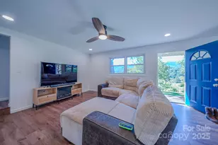 26 Center St, Candler, NC 28715 - Photo 9