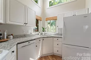 14617 Waterside Dr, Charlotte, NC 28278 - Photo 7