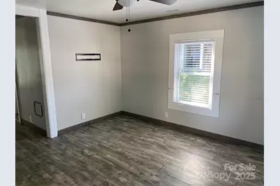 910 Gibbons Street, Gastonia, NC 28052 - Photo 7