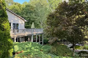 2240 E Cumming Woods Ln, Hendersonville, NC 28739 - Photo 29