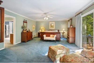 2240 E Cumming Woods Lane, Hendersonville, NC 28739 - Photo 15