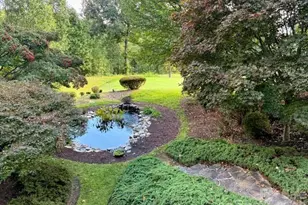 2240 E Cumming Woods Ln, Hendersonville, NC 28739 - Photo 31