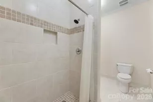 8928 Heydon Hall Cir, Charlotte, NC 28210 - Photo 33