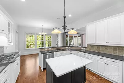 8928 Heydon Hall Circle, Charlotte, NC 28210 - Photo 7