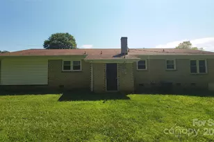 4841 Greenwood Dr, Gastonia, NC 28052 - Photo 5