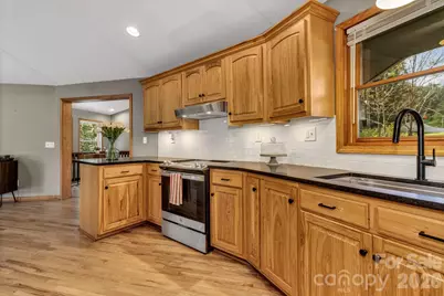 939 Morgan Hill Road, Black Mountain, NC 28711 - Photo 5