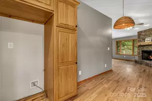 939 Morgan Hill Rd, Black Mountain, NC 28711 - Photo 17