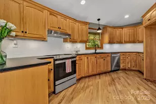 939 Morgan Hill Rd, Black Mountain, NC 28711 - Photo 31