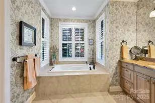 60 S Kuykendall Ct, Hendersonville, NC 28739 - Photo 27