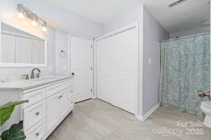 6501 Clavell Ln, Charlotte, NC 28210 - Photo 11