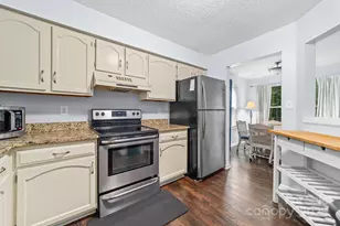 6501 Clavell Ln, Charlotte, NC 28210 - Photo 9