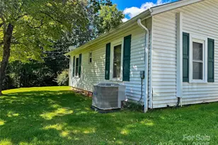 241 Canada Rd, Tuckasegee, NC 28783 - Photo 17