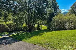 241 Canada Rd, Tuckasegee, NC 28783 - Photo 25