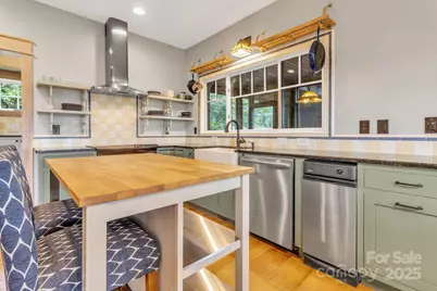 875 Creston Drive, Black Mountain, NC 28711 - Photo 17