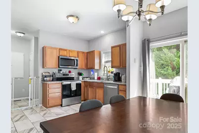 404 Villas Court, Asheville, NC 28806 - Photo 7