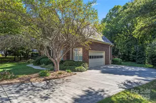 1252 Giverny Ct NW, Concord, NC 28027 - Photo 3