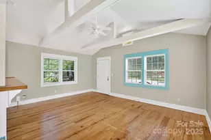 160 E Howard St, Tryon, NC 28782 - Photo 9