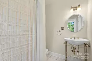 160 E Howard St, Tryon, NC 28782 - Photo 21