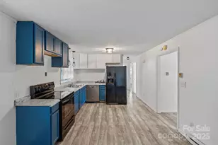 239 Yellowstone Dr, Fletcher, NC 28732 - Photo 7