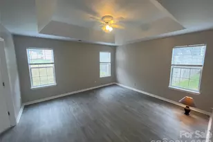 12042 Mallard Ridge Dr, Charlotte, NC 28269 - Photo 9