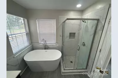 12042 Mallard Ridge Drive, Charlotte, NC 28269 - Photo 11