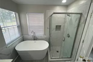 12042 Mallard Ridge Dr, Charlotte, NC 28269 - Photo 11