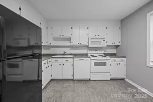 1300 Larchmont Pl, Salisbury, NC 28147 - Photo 11