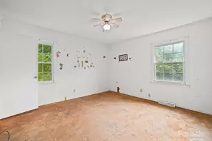 290 S Grandview Rd, Clover, SC 29710 - Photo 11