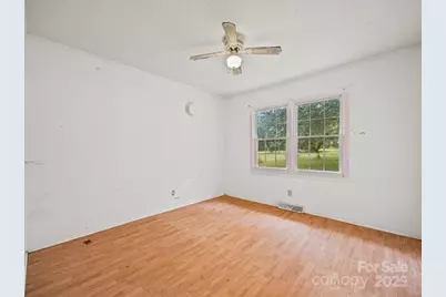 290 S Grandview Road, Clover, SC 29710 - Photo 17