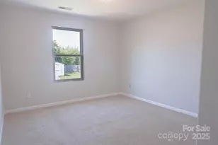 7507 Malden Park Dr, Charlotte, NC 28215 - Photo 15